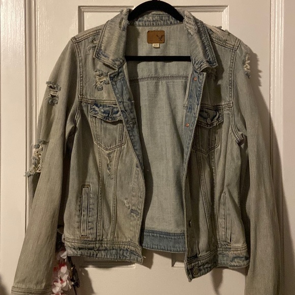 destressed denim jacket - Picture 1 of 3